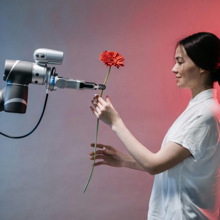 Qu'est-ce qu'une petite amie IA et comment fonctionne-t-elle ? Explorer l'avenir du compagnonnage numérique